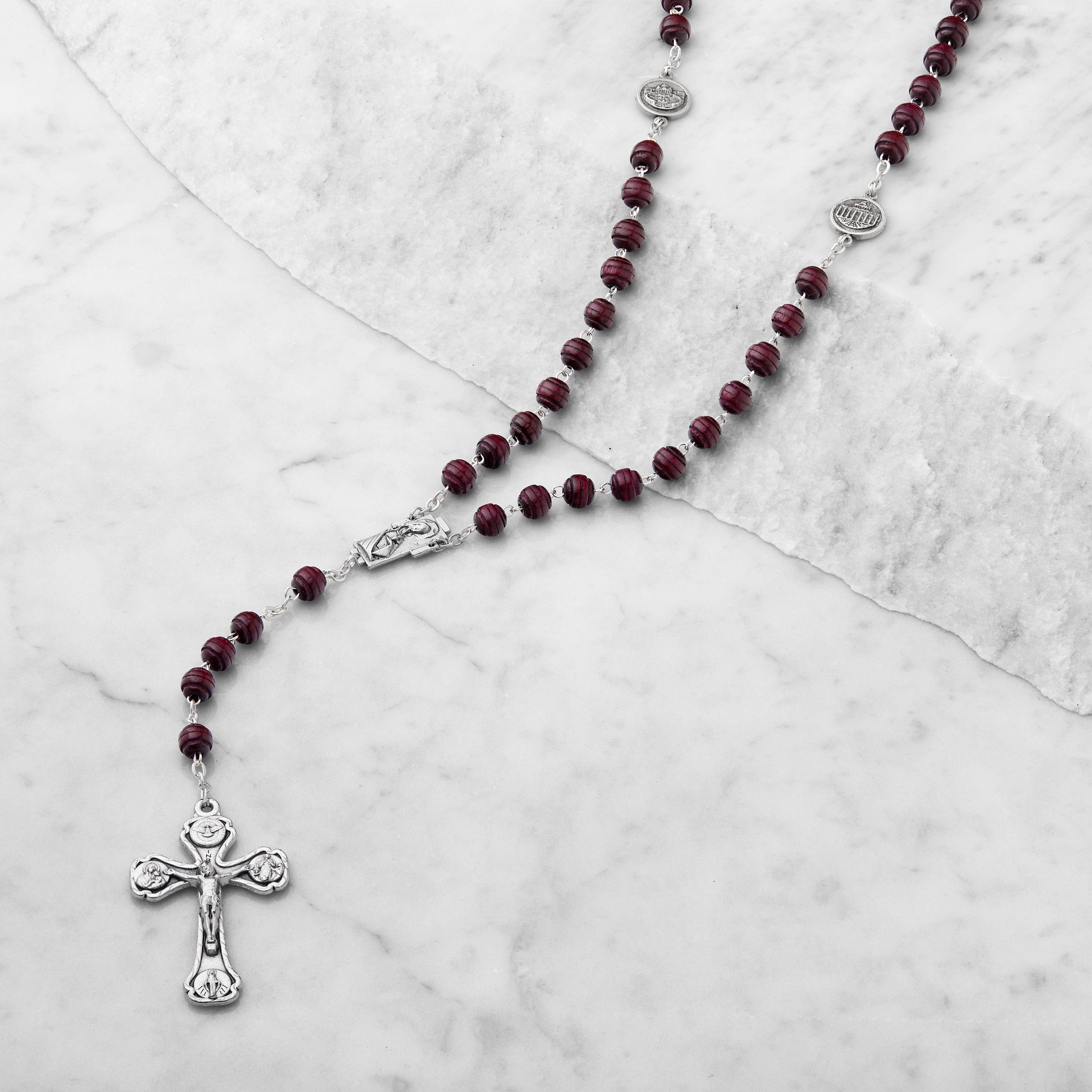 Round Wooden Rosary Beads with the Four Basilicas | MONDO CATTOLICO